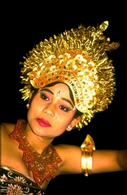 Nyoman Suyadni Mindhoff - balinesische Tnzerin